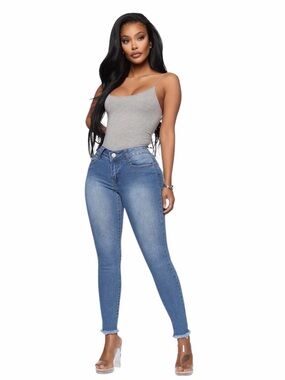 NWT Fashion Nova Fray Ankle Jeans